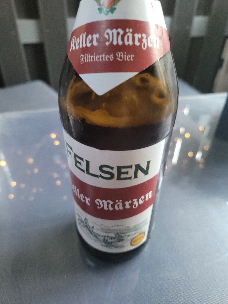 Felsen Keller Märzen